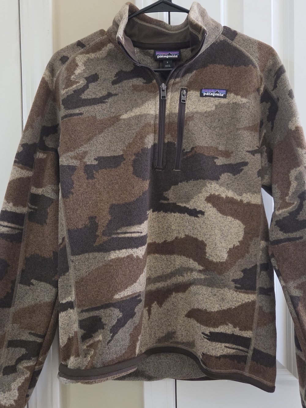 Patagonia Brown Camo Fleece Jacket with Logo Label